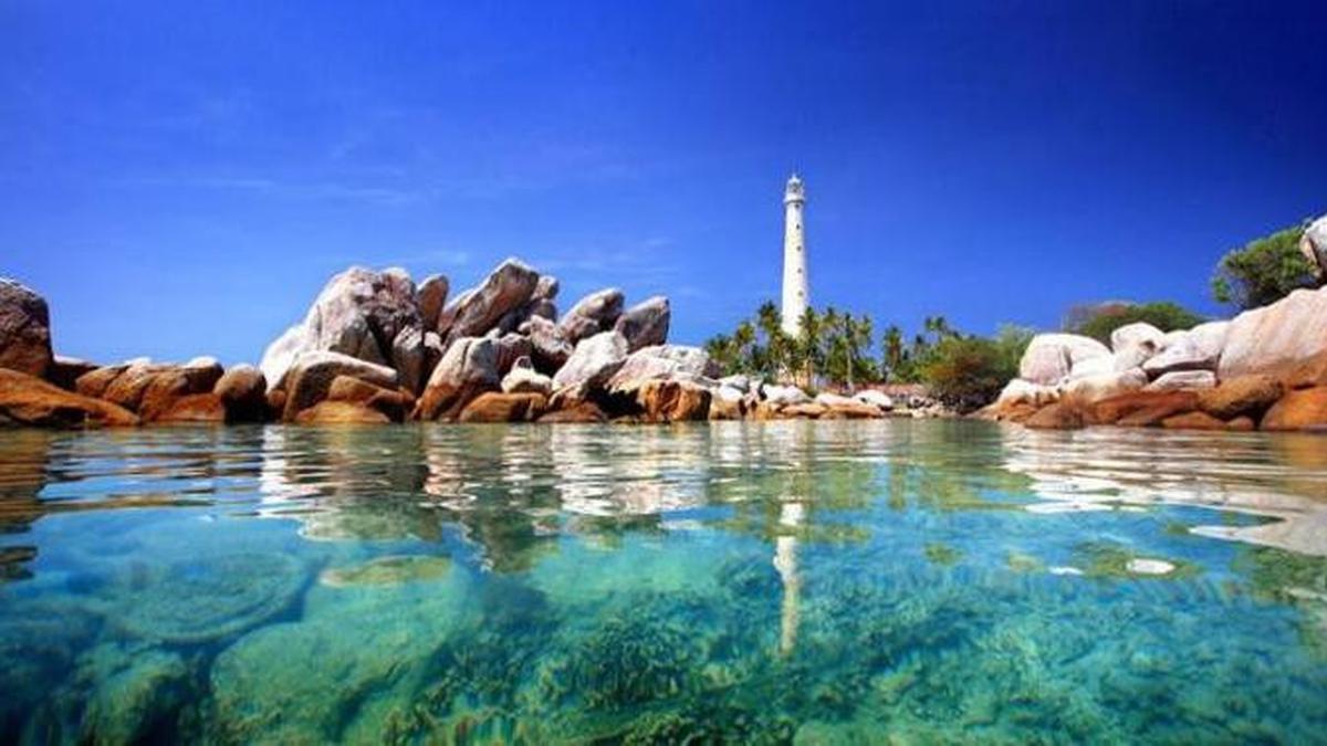 Wisata-Belitung-paling-Hits-Wajib-untuk-Dikunjungi